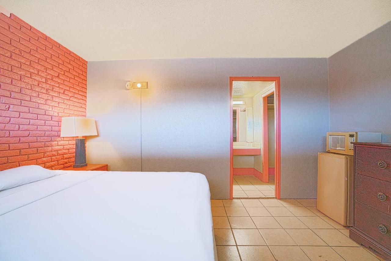 Town & Country Motel Bossier City By Oyo Buitenkant foto